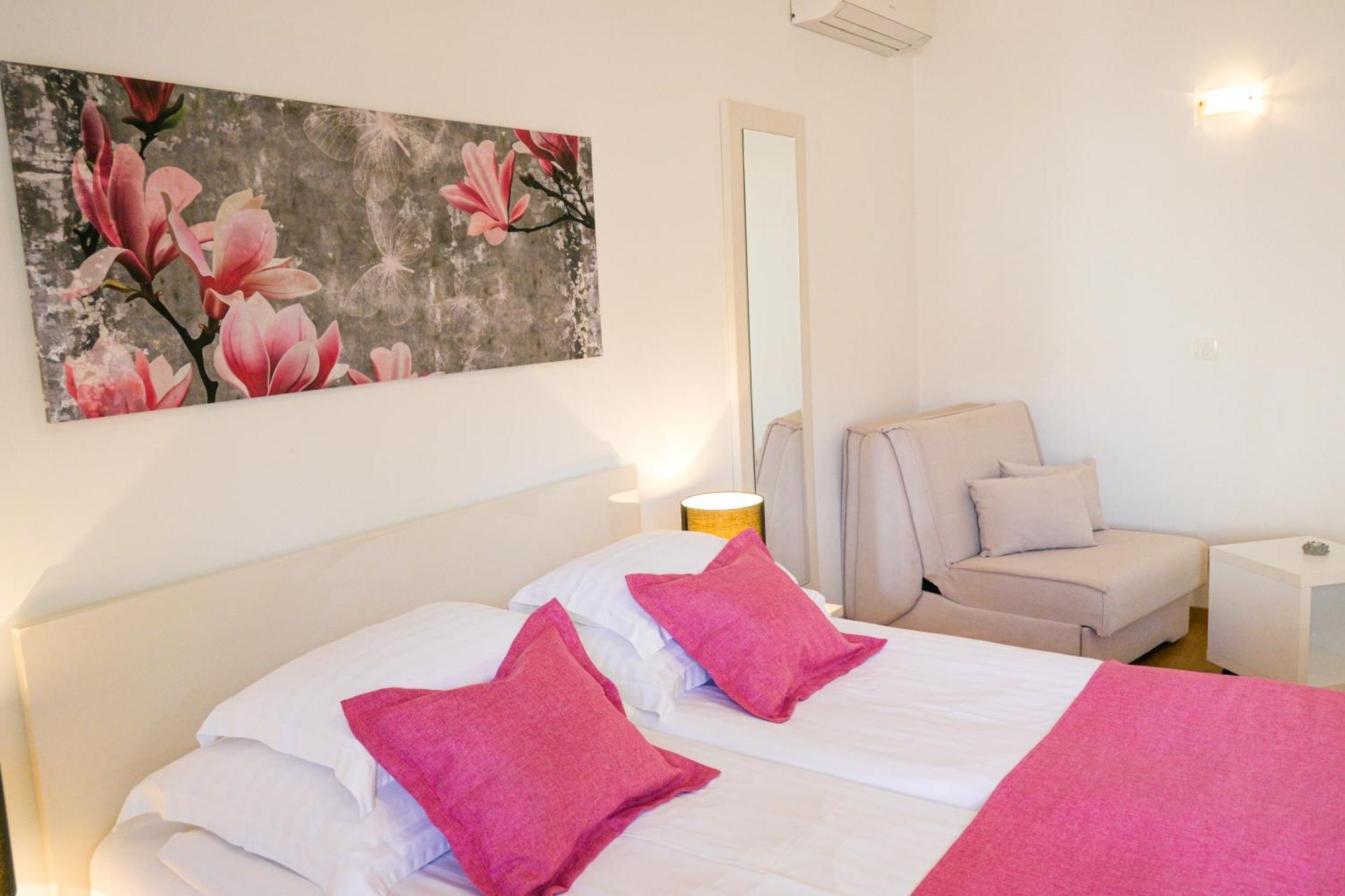 B&B Aurora Йелса Екстериор снимка